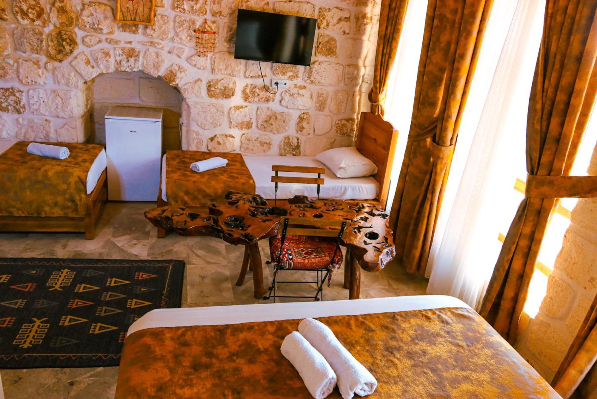 Mons Masius Hotel Teras Мідьят Екстер'єр фото